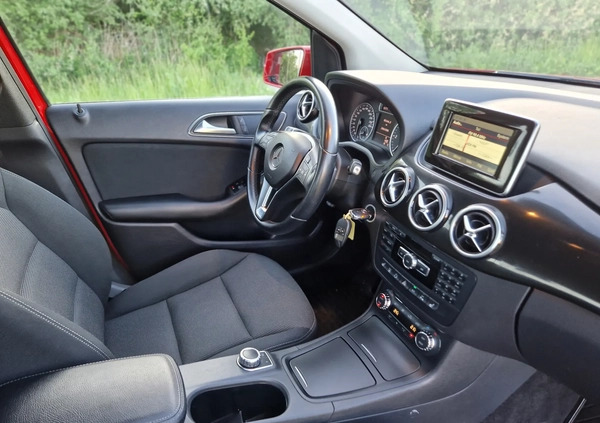 Mercedes-Benz Klasa B cena 35900 przebieg: 279821, rok produkcji 2013 z Orzesze małe 326
